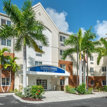 Candlewood Suites Fort Myers/Sanibel Gateway By Ihg Buitenkant foto