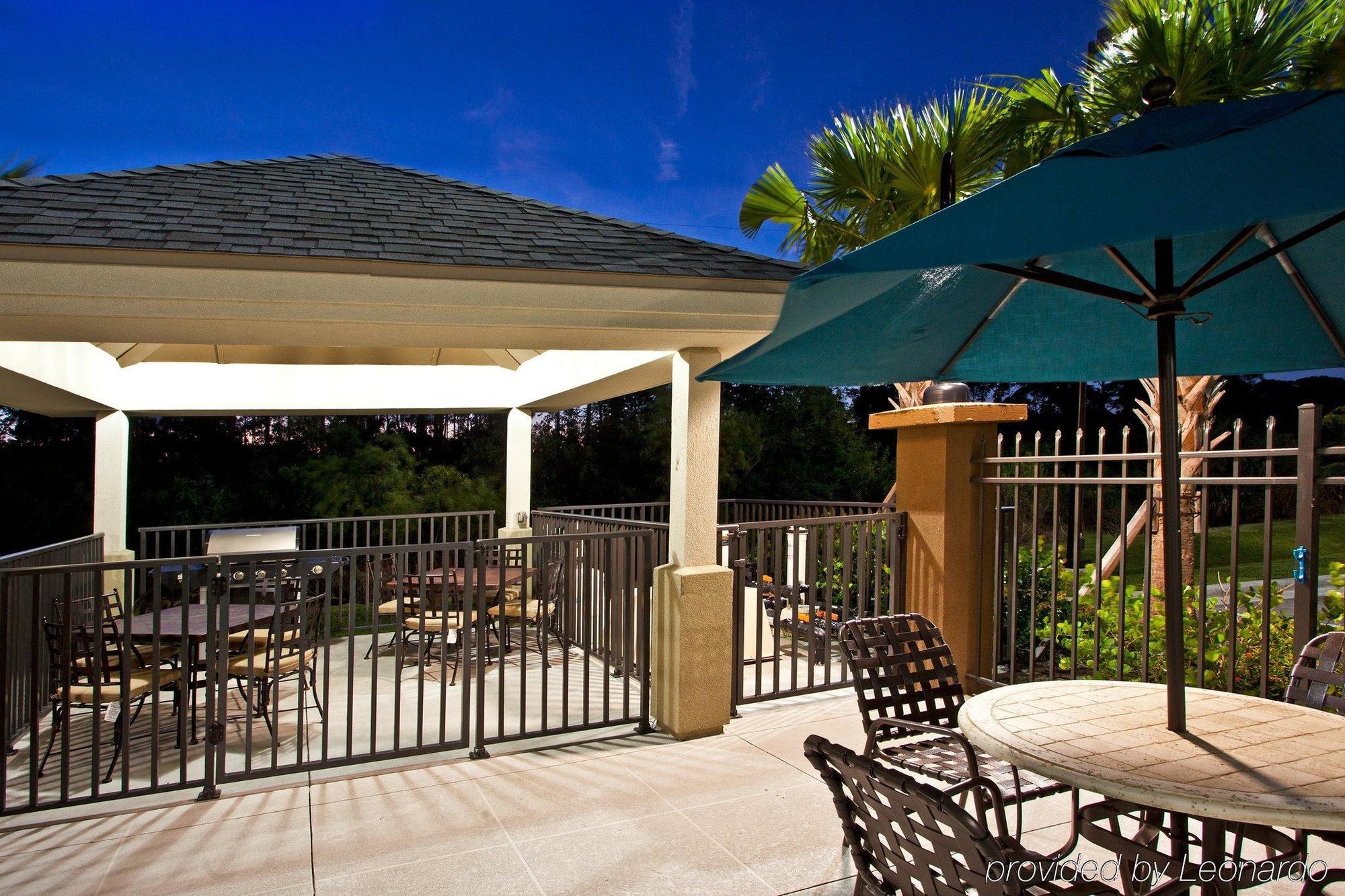 Candlewood Suites Fort Myers/Sanibel Gateway By Ihg Restaurant foto
