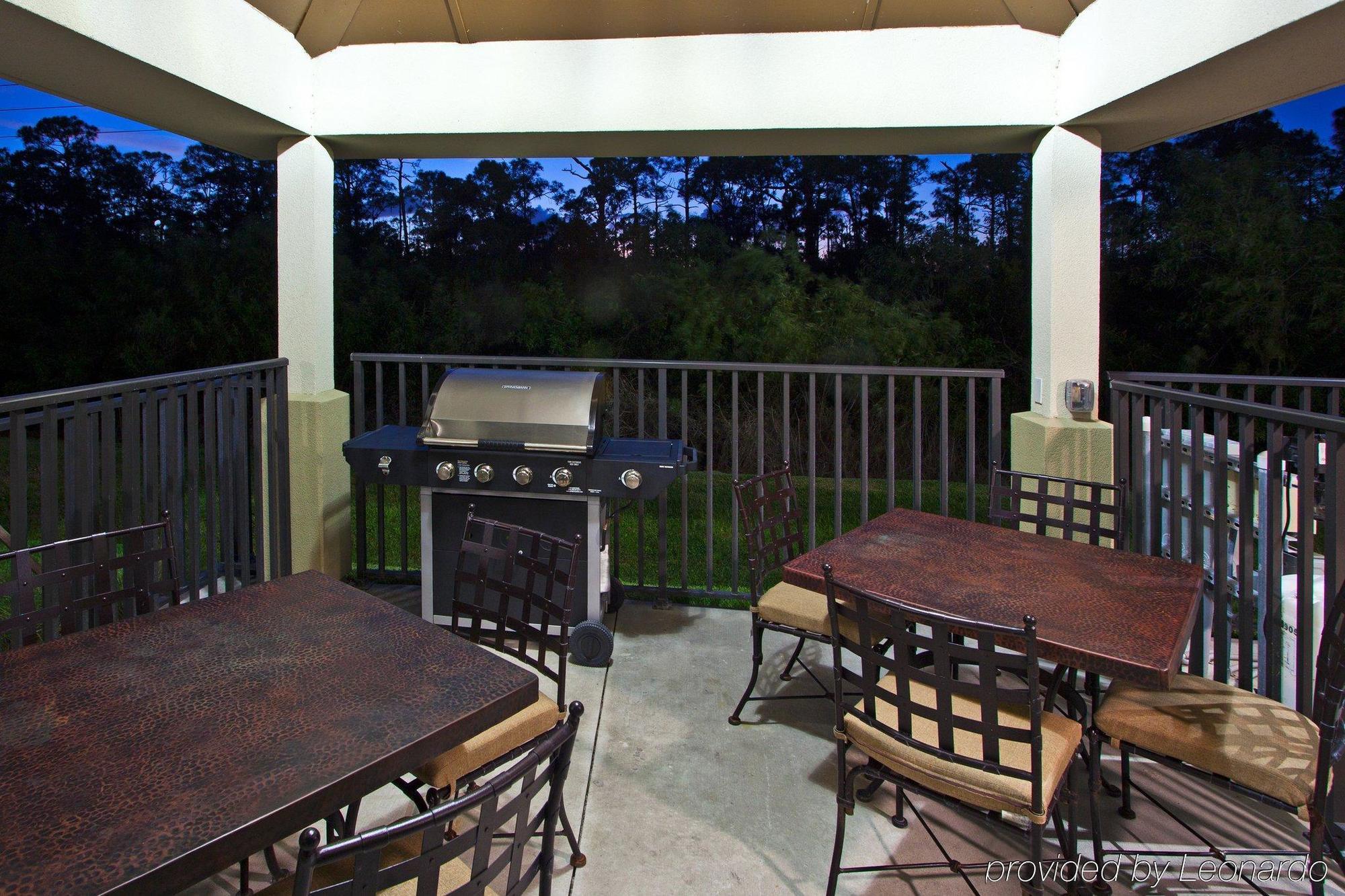 Candlewood Suites Fort Myers/Sanibel Gateway By Ihg Restaurant foto
