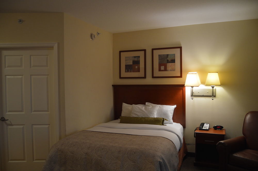 Candlewood Suites Fort Myers/Sanibel Gateway By Ihg Buitenkant foto
