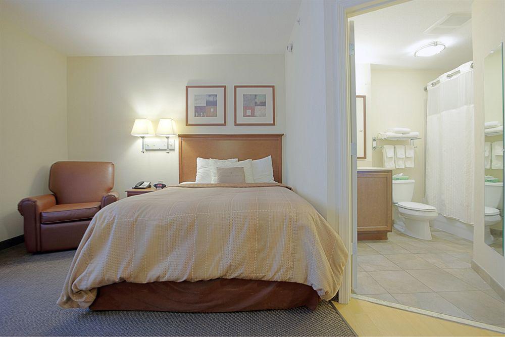 Candlewood Suites Fort Myers/Sanibel Gateway By Ihg Buitenkant foto